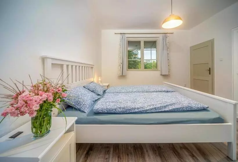 Majatalo Dégi Festetics Kastély, Park Vendégház