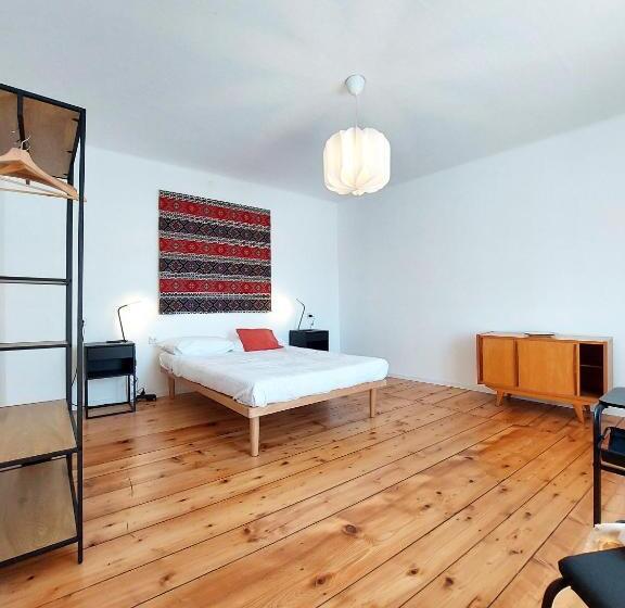 پانسیون Selo Station