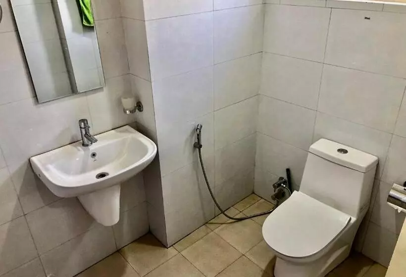 هتل Hot Pot, Dhangadhi