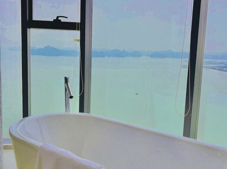 The Sea Halong Bay Managed By Class M