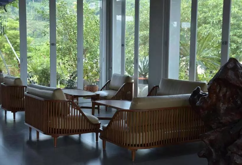 Hotel Sarga Earthing Resort