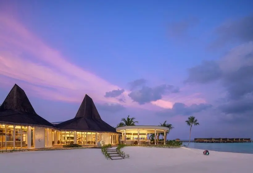استراحتگاه Centara Mirage Lagoon Maldives