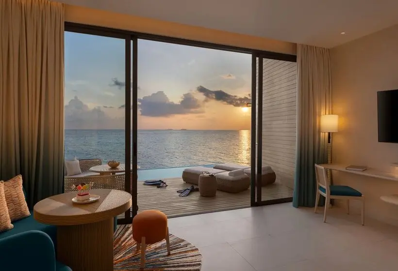 استراحتگاه Centara Mirage Lagoon Maldives