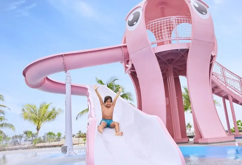 استراحتگاه Centara Mirage Lagoon Maldives