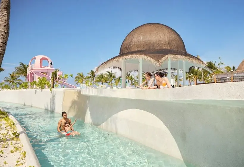 استراحتگاه Centara Mirage Lagoon Maldives