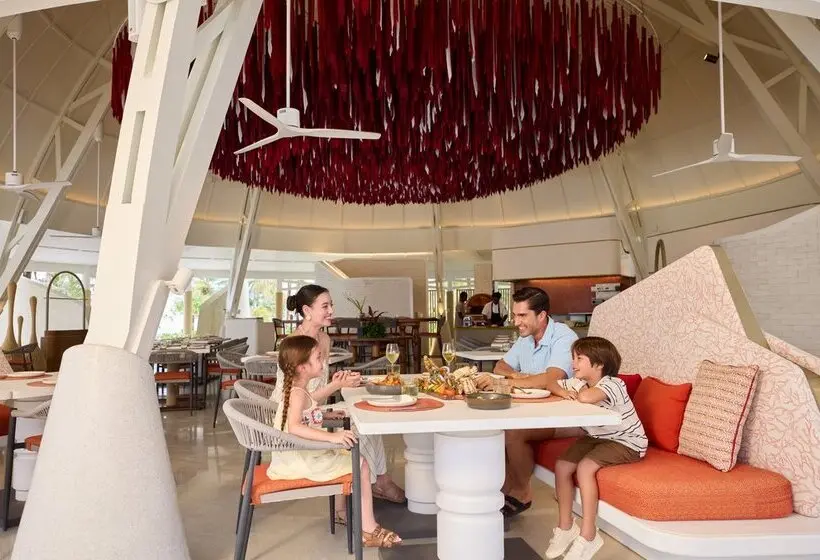 استراحتگاه Centara Mirage Lagoon Maldives