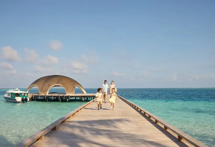 استراحتگاه Centara Mirage Lagoon Maldives