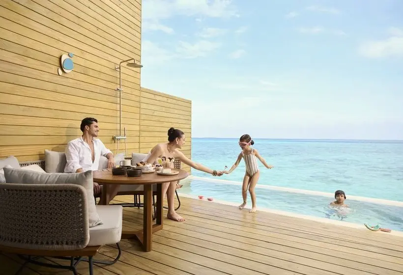 استراحتگاه Centara Mirage Lagoon Maldives