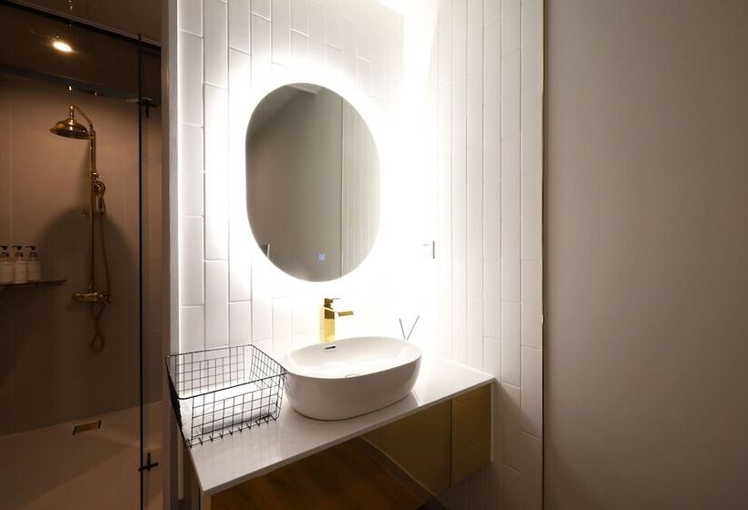 Changwon Denbasta Hotel Myeongseo