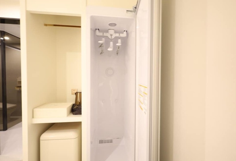 Changwon Denbasta Hotel Myeongseo