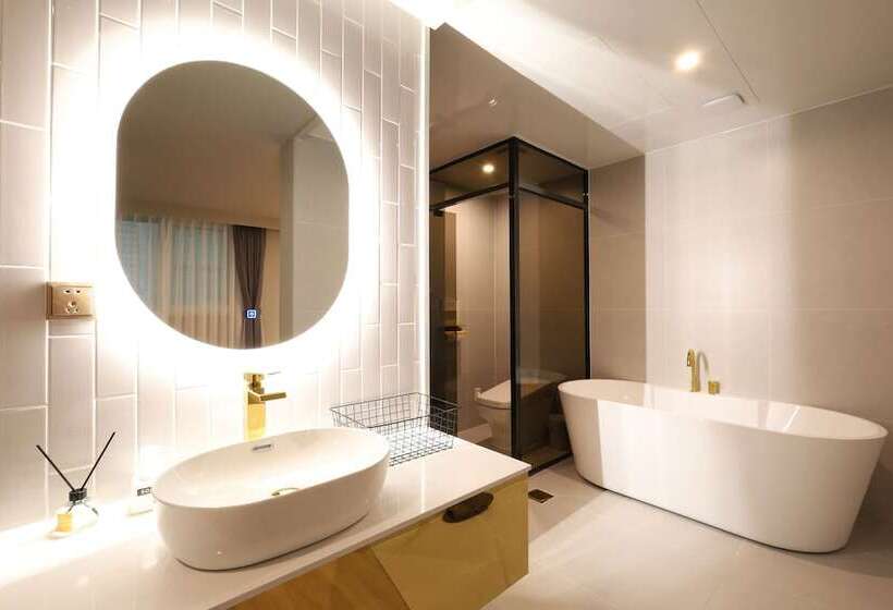 Changwon Denbasta Hotel Myeongseo