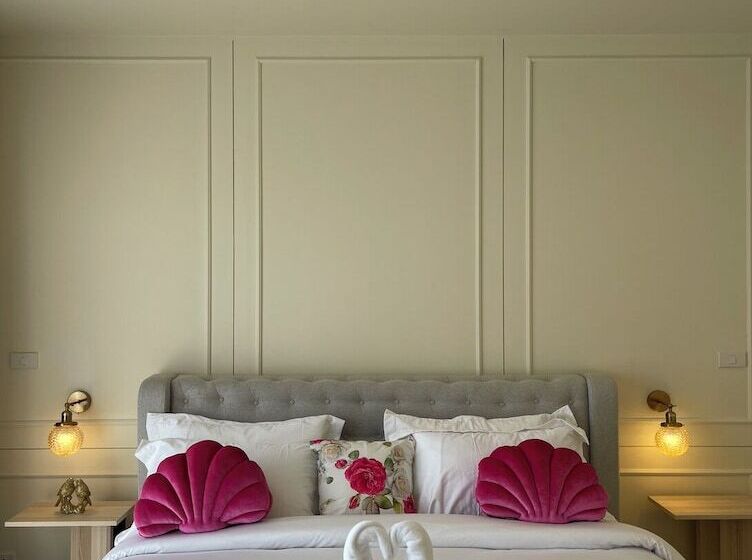 Отель Hawa House Phuket