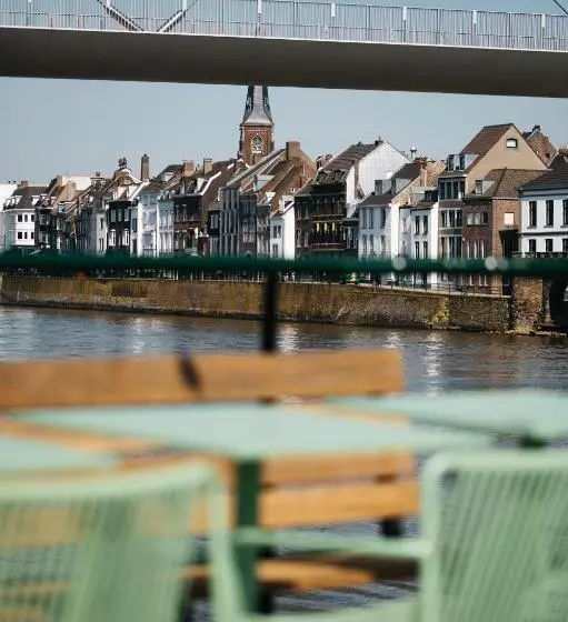 هاستل Botel Maastricht