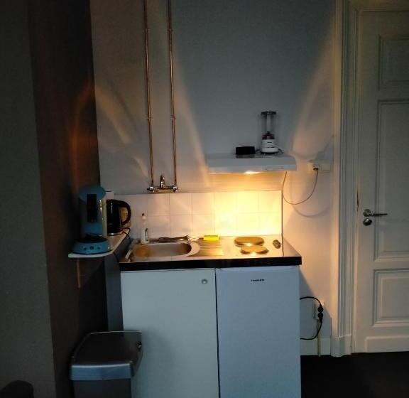 مبيت وإفطار Op De Burg