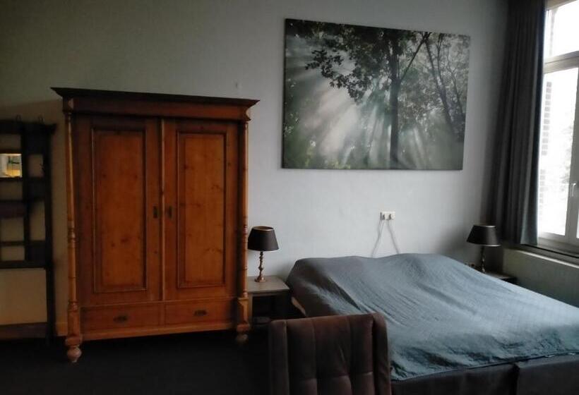 مبيت وإفطار Op De Burg