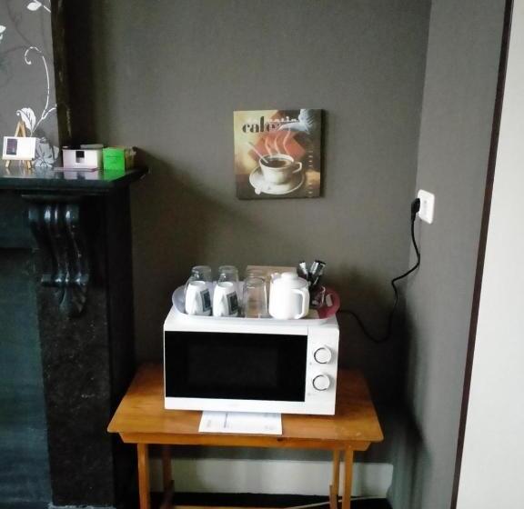 مبيت وإفطار Op De Burg