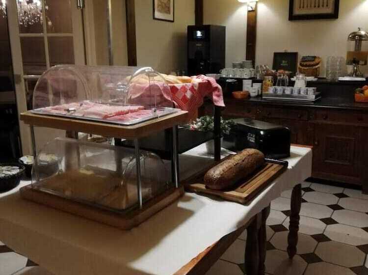 בית מלון כפרי American