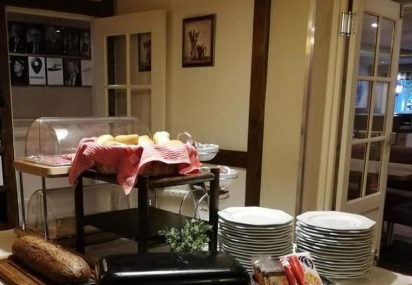 בית מלון כפרי American