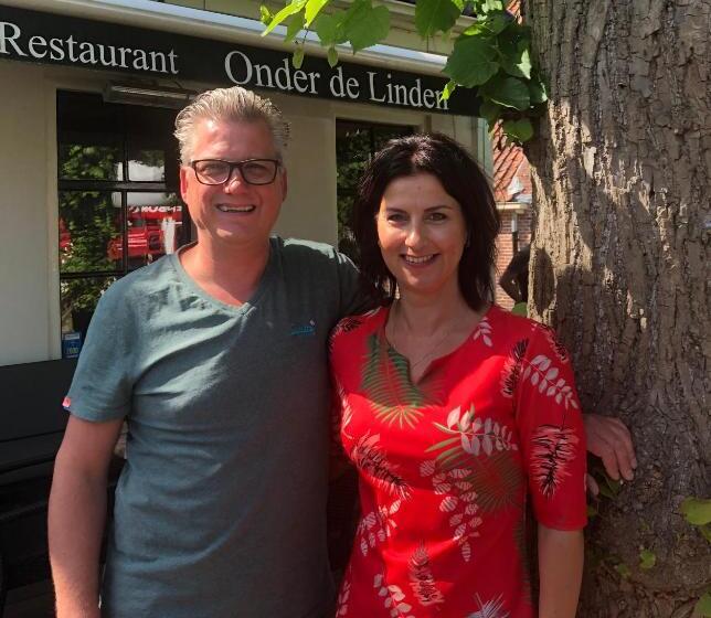 ホテル Onder De Linden