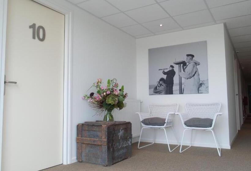 בית מלון כפרי Posthuys Vlieland