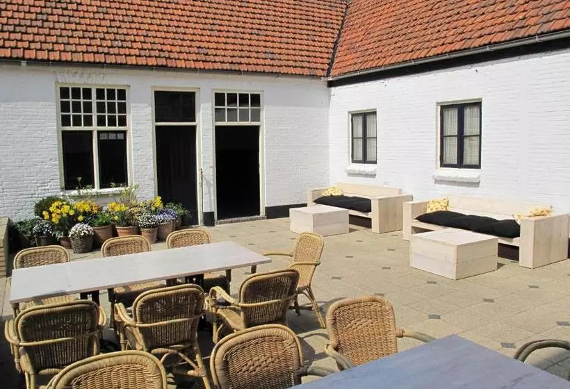 ホテル Prins Maurits