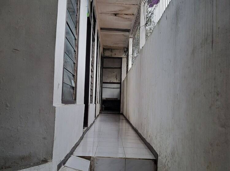 Hotel Spot On 93956 Siliwangi Guest House Syariah