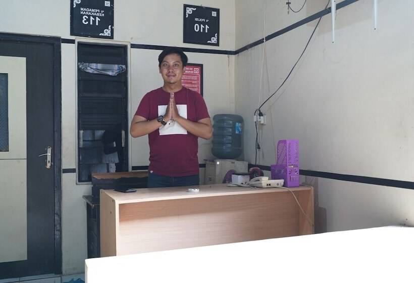 Hotel Spot On 93956 Siliwangi Guest House Syariah