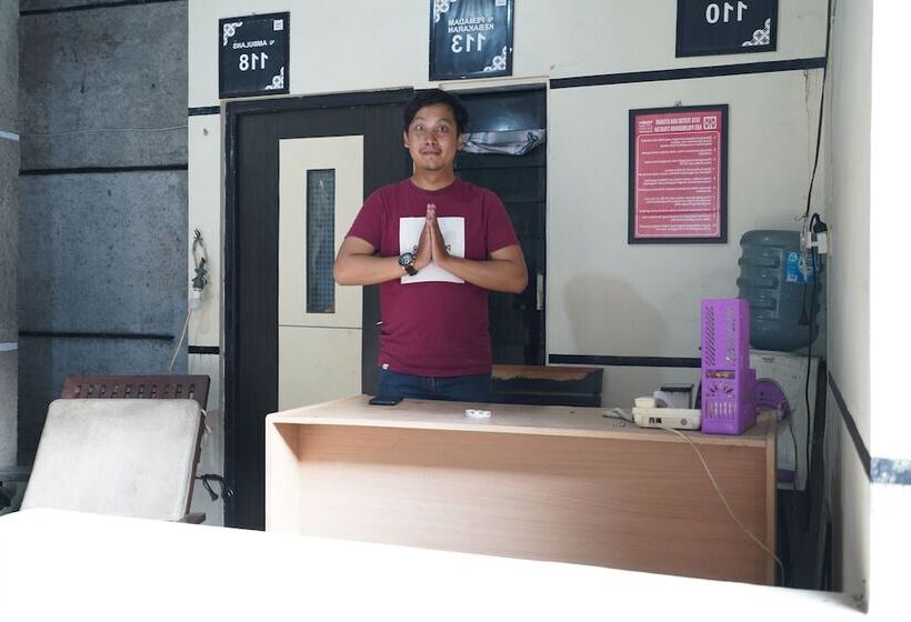 Hotel Spot On 93956 Siliwangi Guest House Syariah