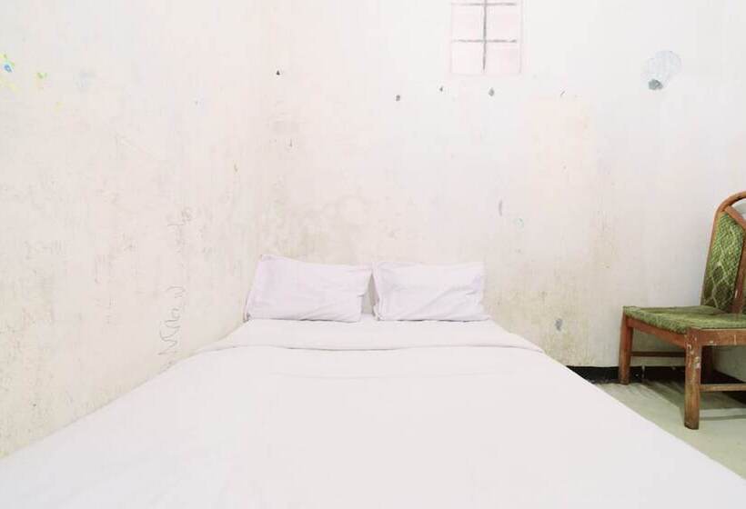 Hotel Spot On 93956 Siliwangi Guest House Syariah