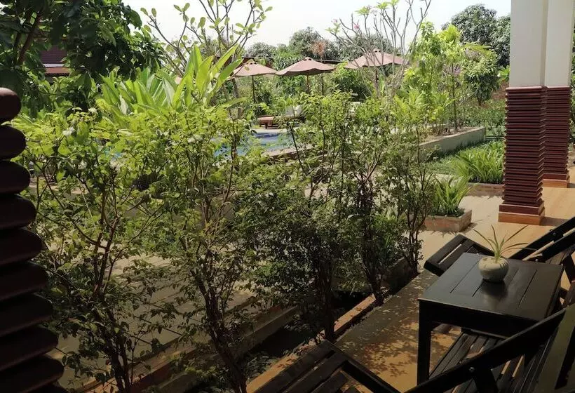 Hotelli Villa Phum Khnar