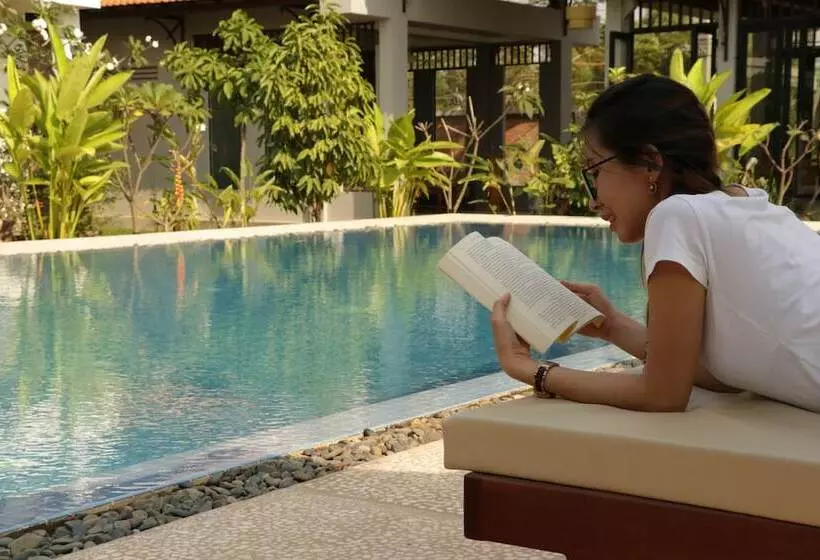 Hotelli Villa Phum Khnar