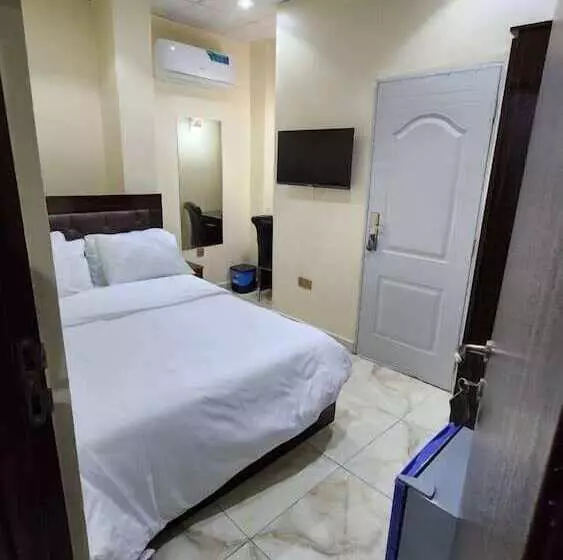 Ceetran Hotels