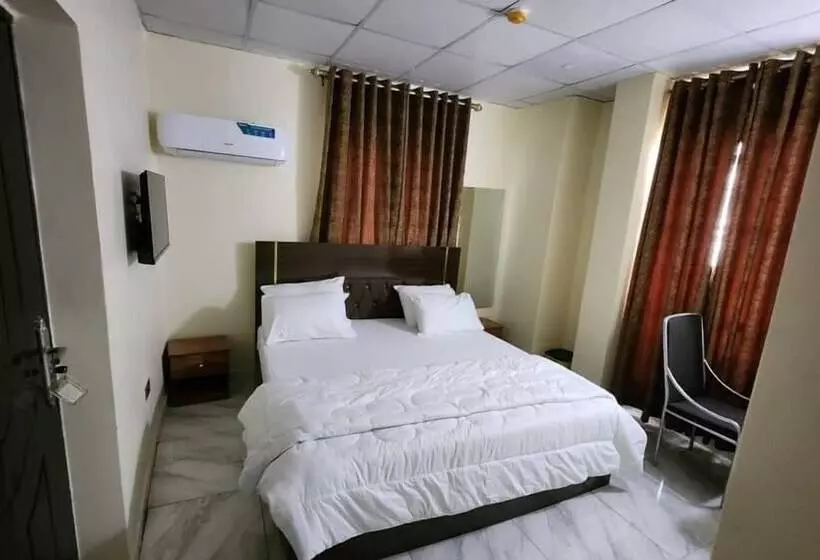 Ceetran Hotels