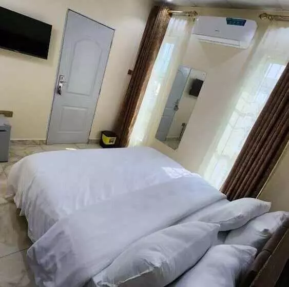 Ceetran Hotels