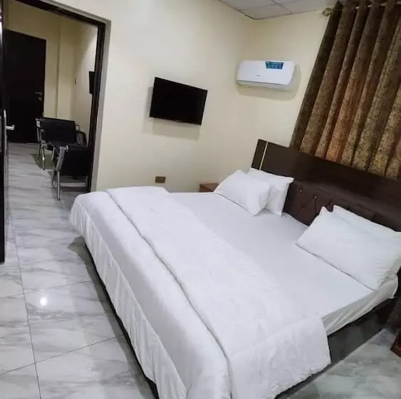 Ceetran Hotels