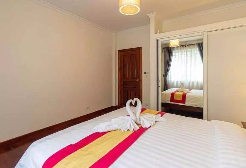 Aamiaismajoitus (B&B) Elegant Escape Residence