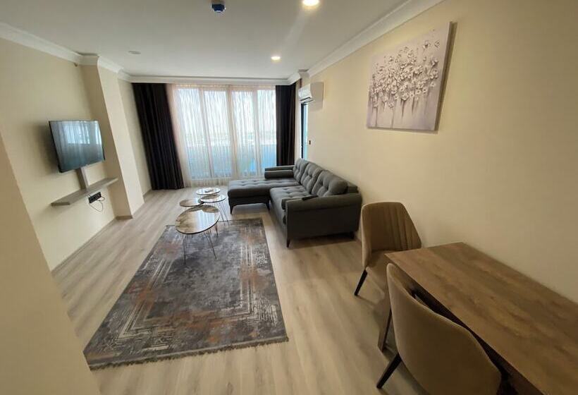 هتل Rena Grand Residence & Suit