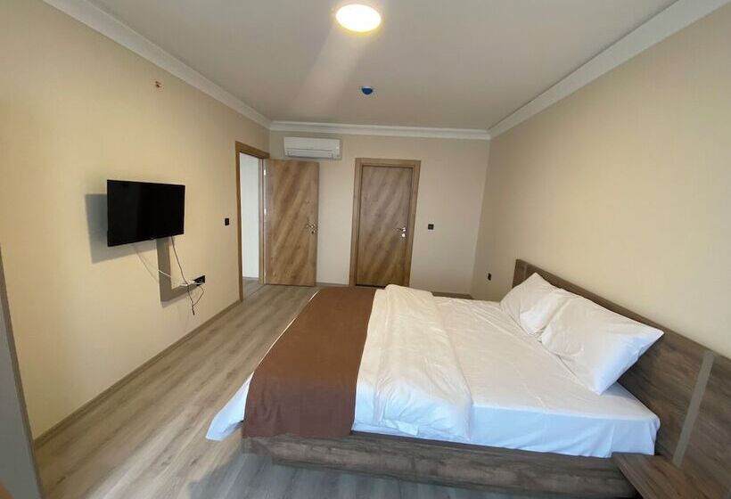 هتل Rena Grand Residence & Suit