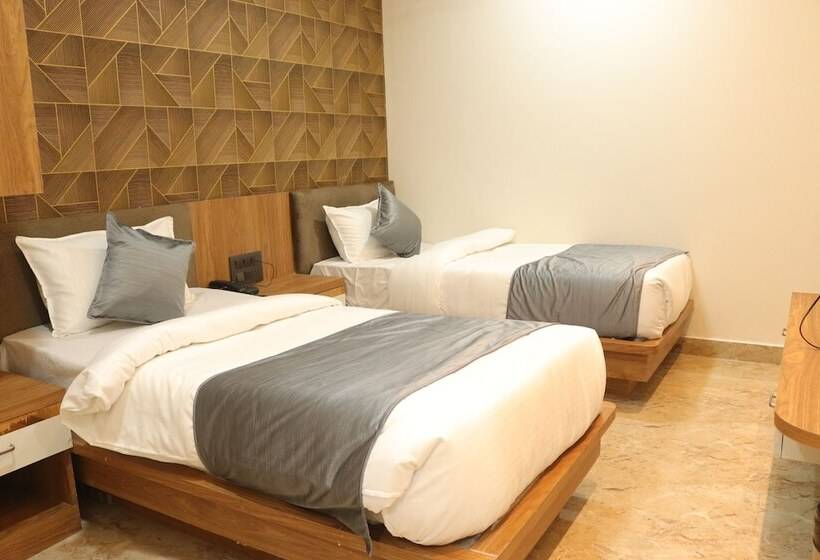 Hotel Maxsun Gwalior