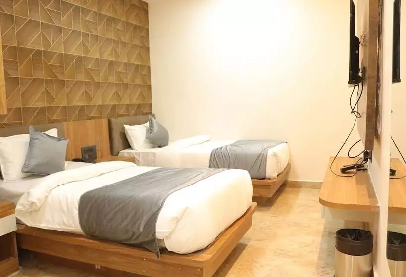 ホテル Maxsun Gwalior