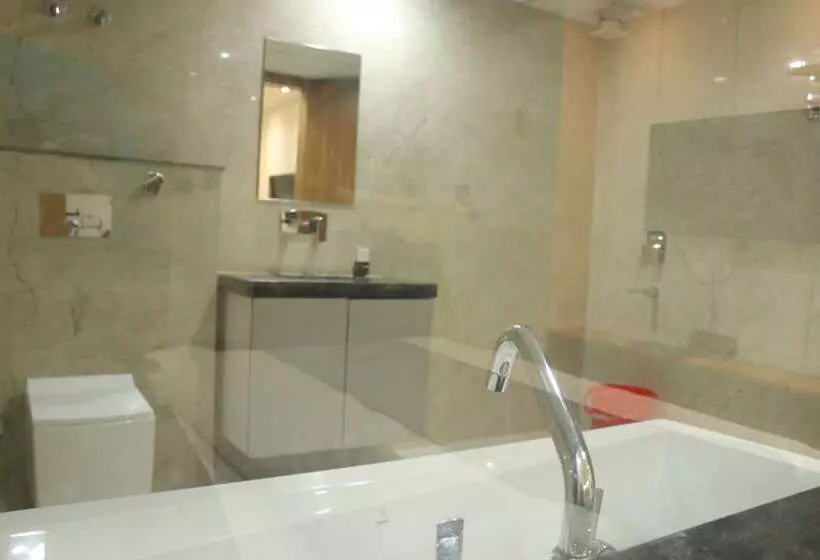 ホテル Maxsun Gwalior