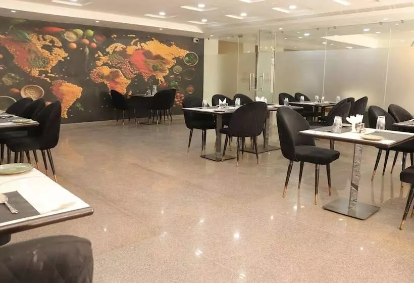 ホテル Maxsun Gwalior