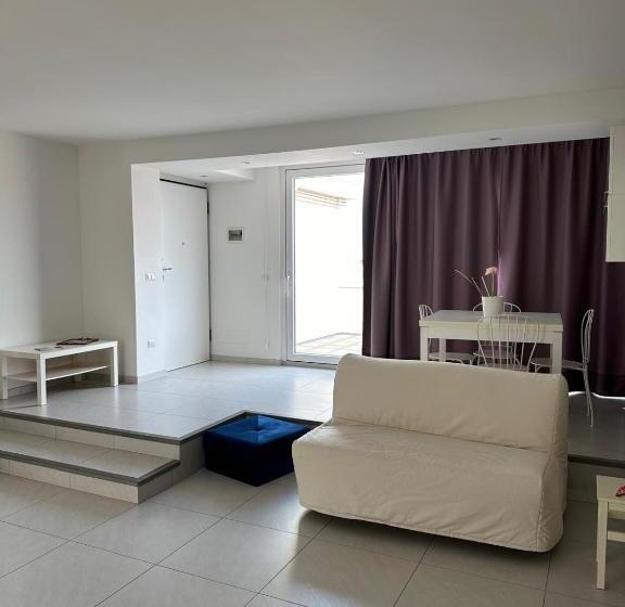 بنسيون Petali Rosa  Dimora Orizzonte