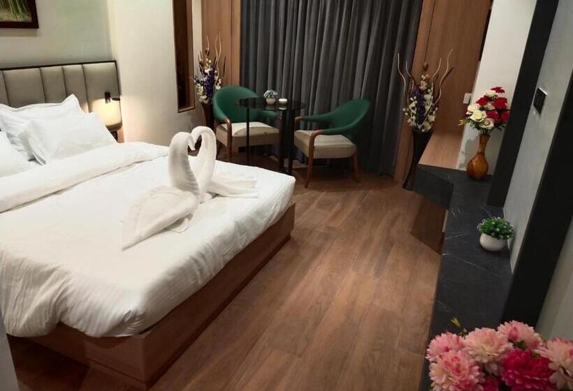 膳宿费 Red Carpet Classic Hospitality Llp