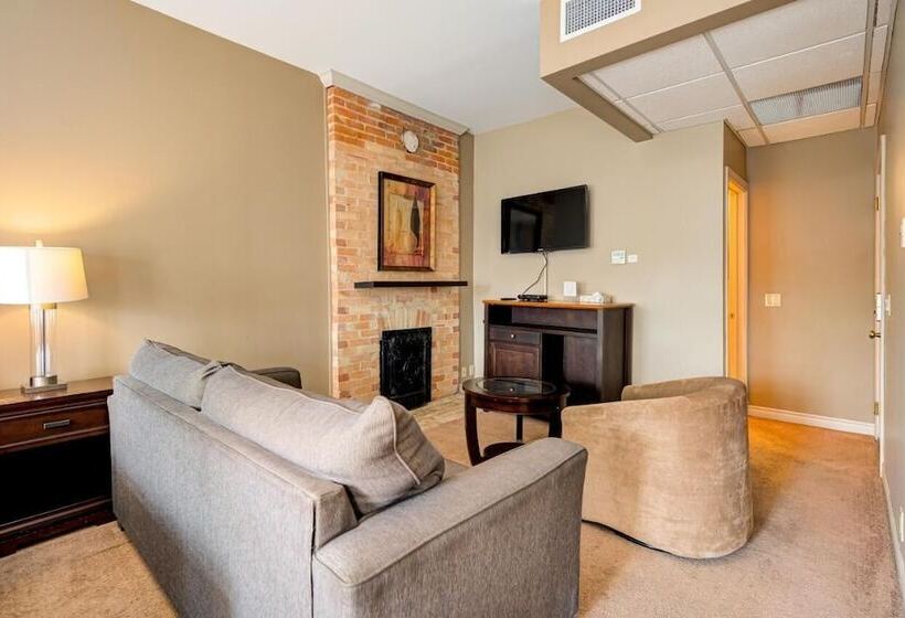 Hostel The Avonlea Inn