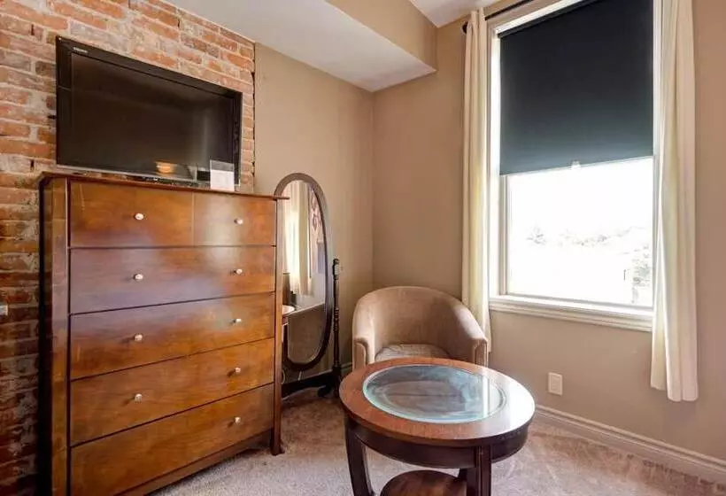 Retkeilymaja The Avonlea Inn