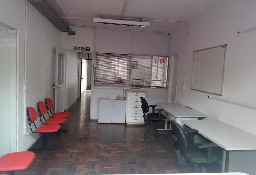 Aloha Hostel&coworking Prox Aeroporto E Consulado