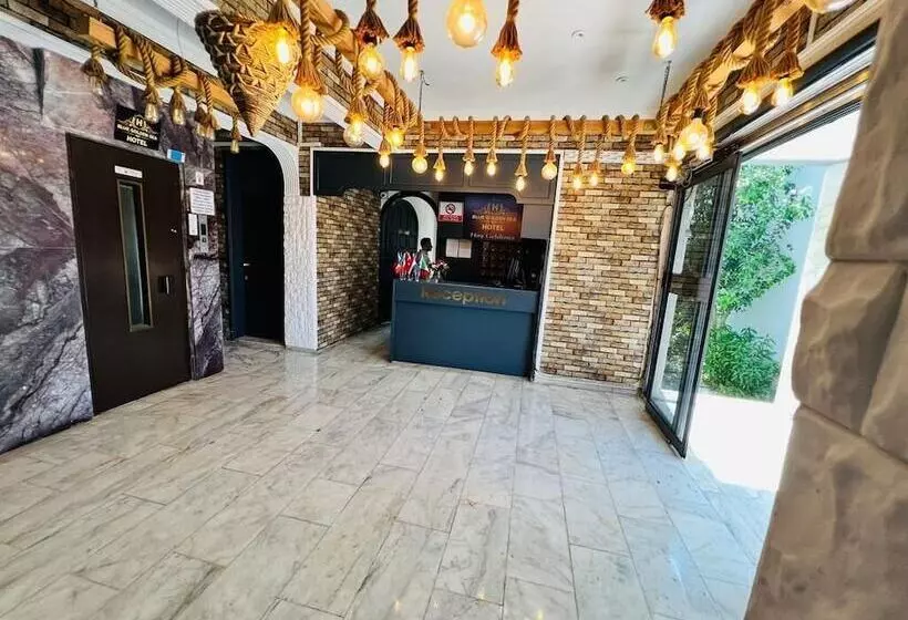 Hotelli Blue Golden Sea