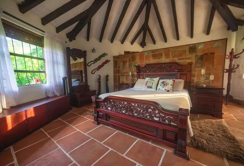 ホテル Manantiales Del Campo