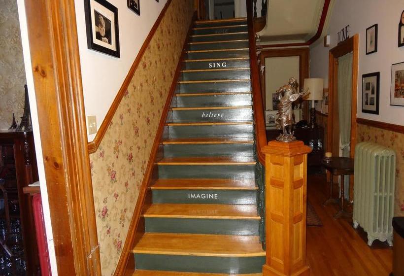 A Tanners Home Inn Bed And Breakfast